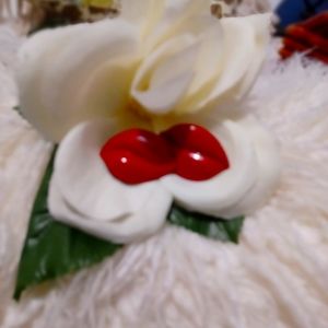 BEAUTIFUL RED LIP CLIP ON EARRINGS